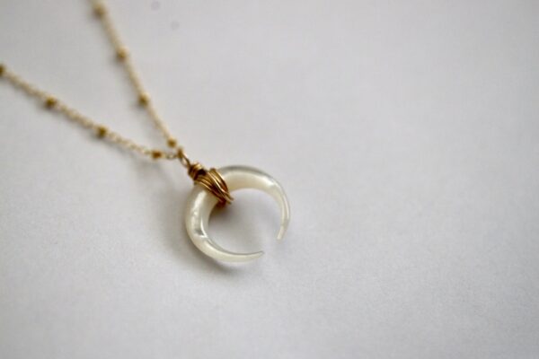 Mother of Pearl Moon Necklace Gold